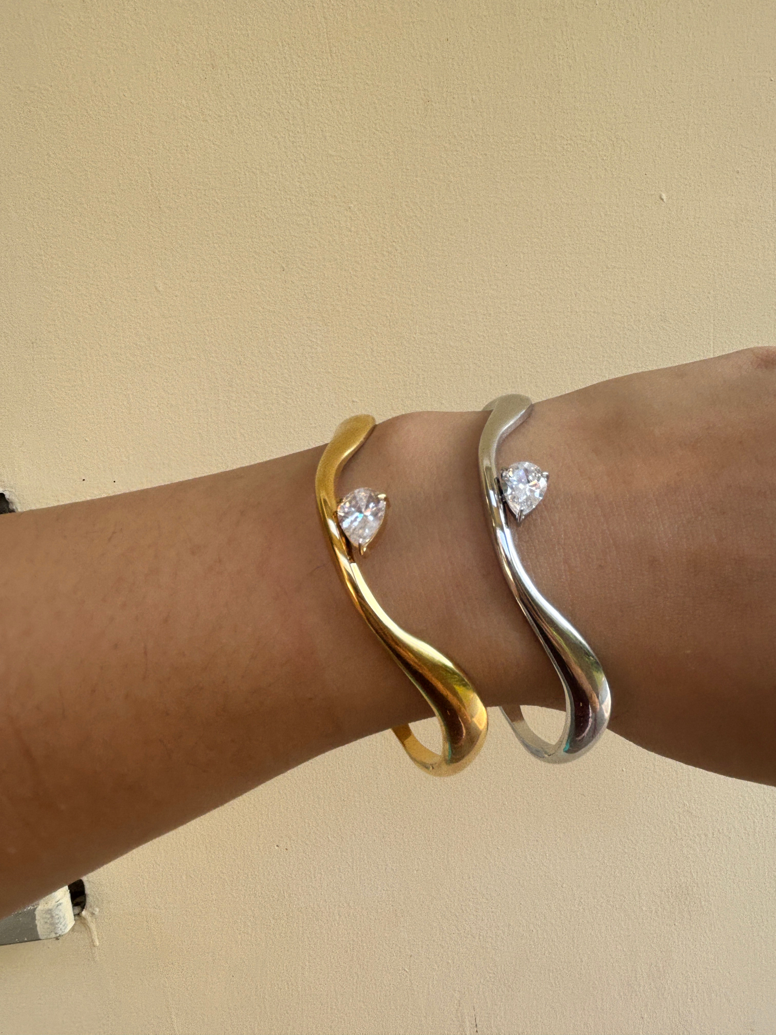 Gemma wavy open adjustable kada bangle with asymmetric stone in silver and gold