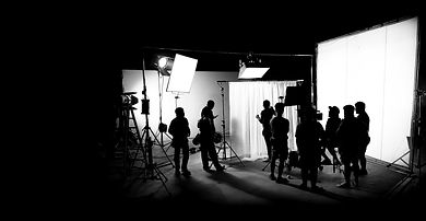 Behind_The_Scenes_Of_A_Video_Production_original_1085414.jpg