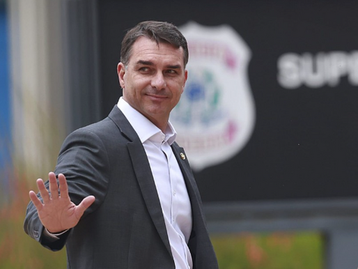 Flávio Bolsonaro e o Plano "Para o Brasil Vencer o Atraso": Corte de Estado ou Realocação de Estado?