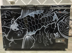 Freezer personalizado com pintura oriental