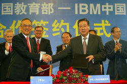 Firma de acuerdo en China