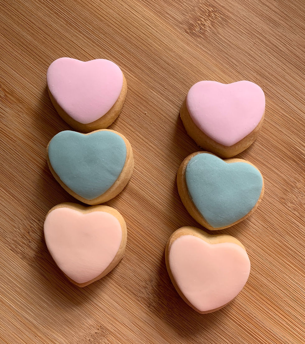 Thumbnail: Boxed Mini Heart Favours