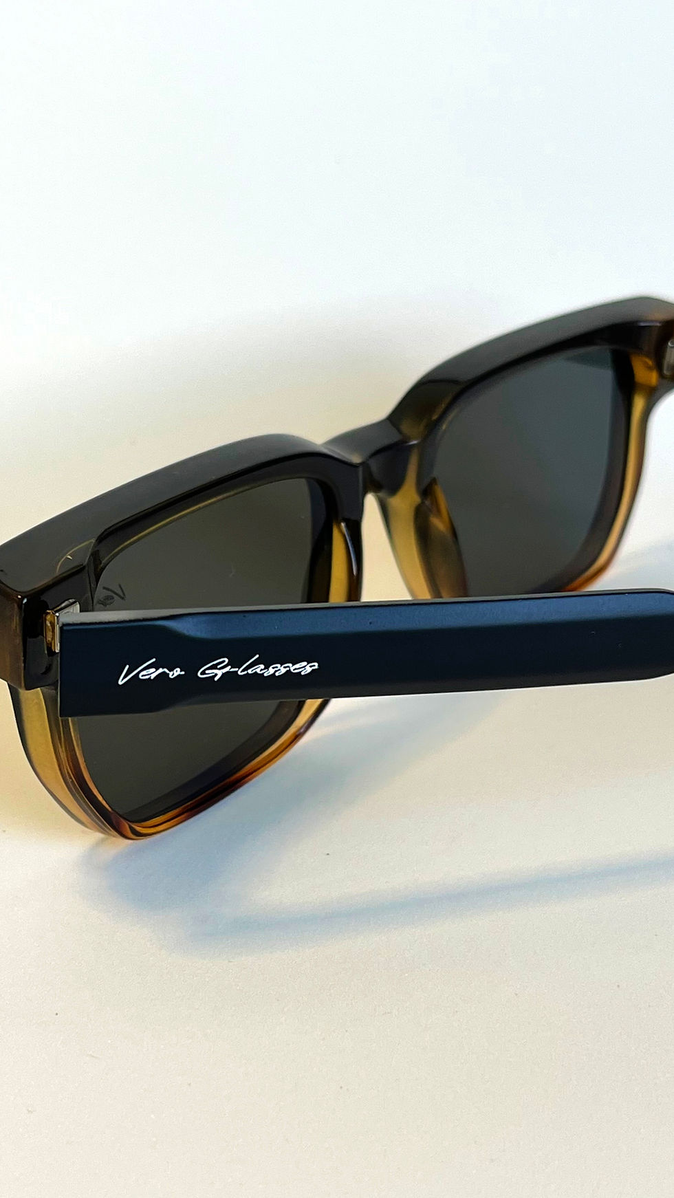 Miniatura: Óculos Vero Glasses Macaribe Pier Preto/Marrom