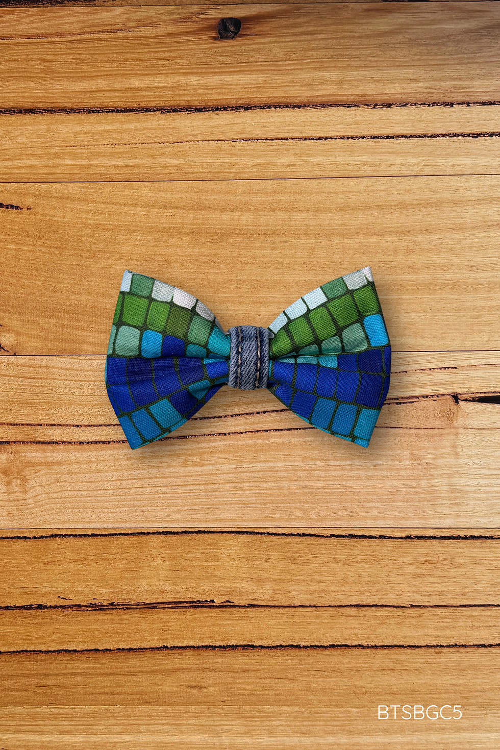 Thumbnail: Bow Tie - Blue Green Crocodile
