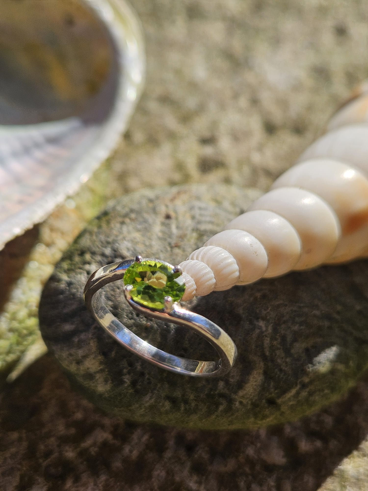 Bague argent massif et Péridot