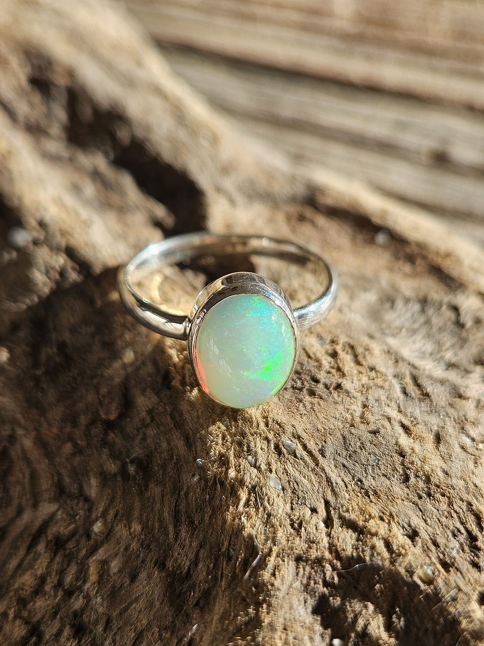 Bague argent massif et Opale Welo d'Ethiopie