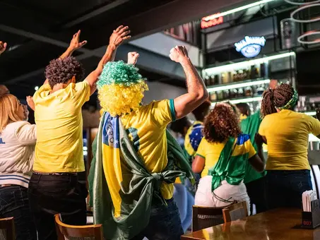 COPA DO MUNDO: ACÚSTICA EM BARES E RESTAURANTES COM TRANSMISSÃO AO VIVO DOS JOGOS