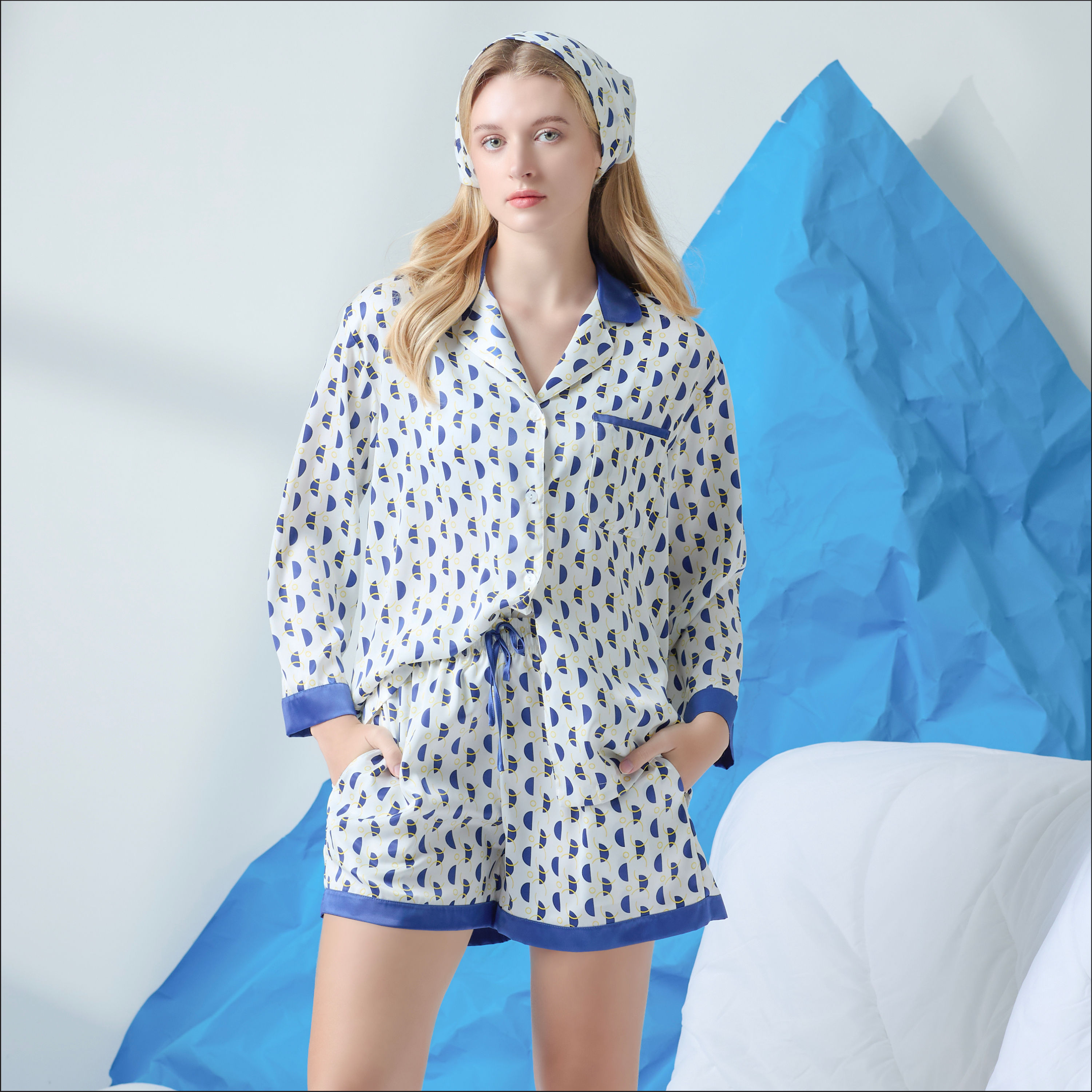 ชุดนอนเสื้อฮาวายแขนยาว กางเกงขาสั้น  Half Blue Collection รหัส CRN-NCHB01