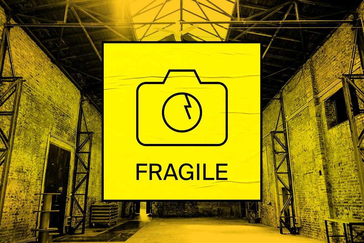 BFF-Fragile_KeyVisual_Header_neu_3.gif