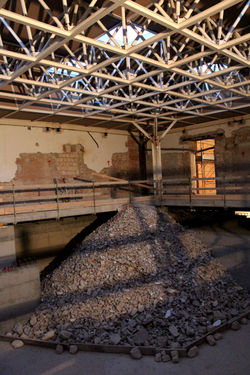 Palazzo dell'Emiciclo, AQ