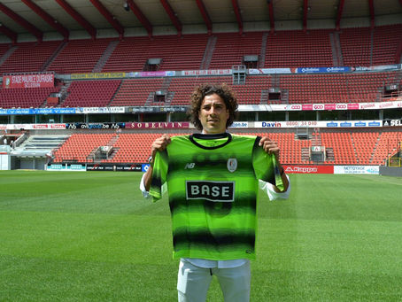 Ochoa assina com clube Belga