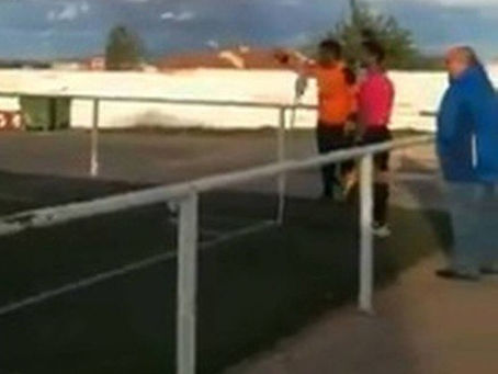 Na Espanha, Goleiro faz gol OLÍMPICO (SÉRIO)