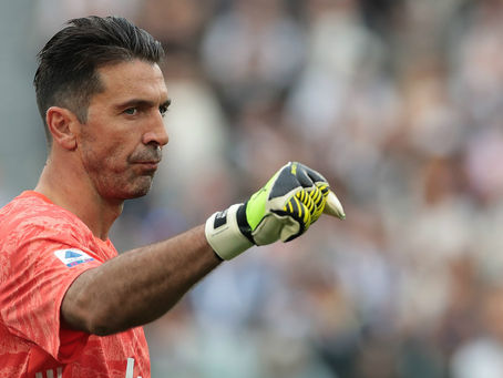 Buffon quebra recorde de Maldini