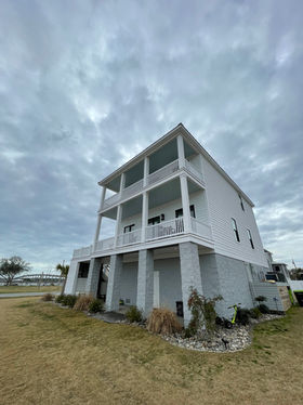 home located in cape carteret cleaned by soft wash and pressure washing
