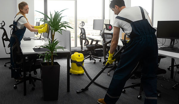 Equipo de Limpieza especializado de espacios