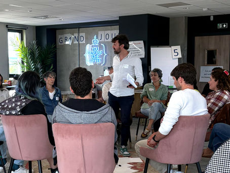 Derrière chaque collectif performant se cachent des valeurs partagées. Un temps d'échange pour mettre des mots sur ce qui rassemble, guide et fait grandir une équipe.