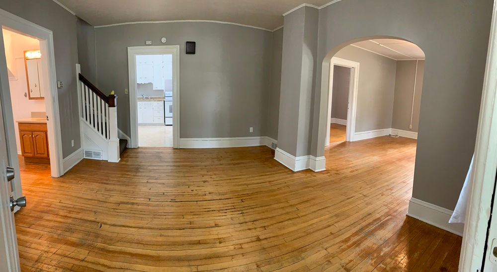 Entry / dinning room with hardwood floors
