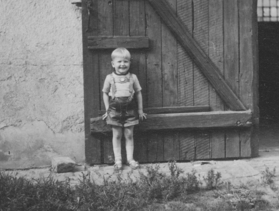 Zum Kennenlernen: Biografiearbeit "Wer seine Geschichte nicht kennt, ist gezwungen sie zu wiederholen" (2)