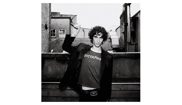 Обкладинка пісні «We Never Dated» від Sombr