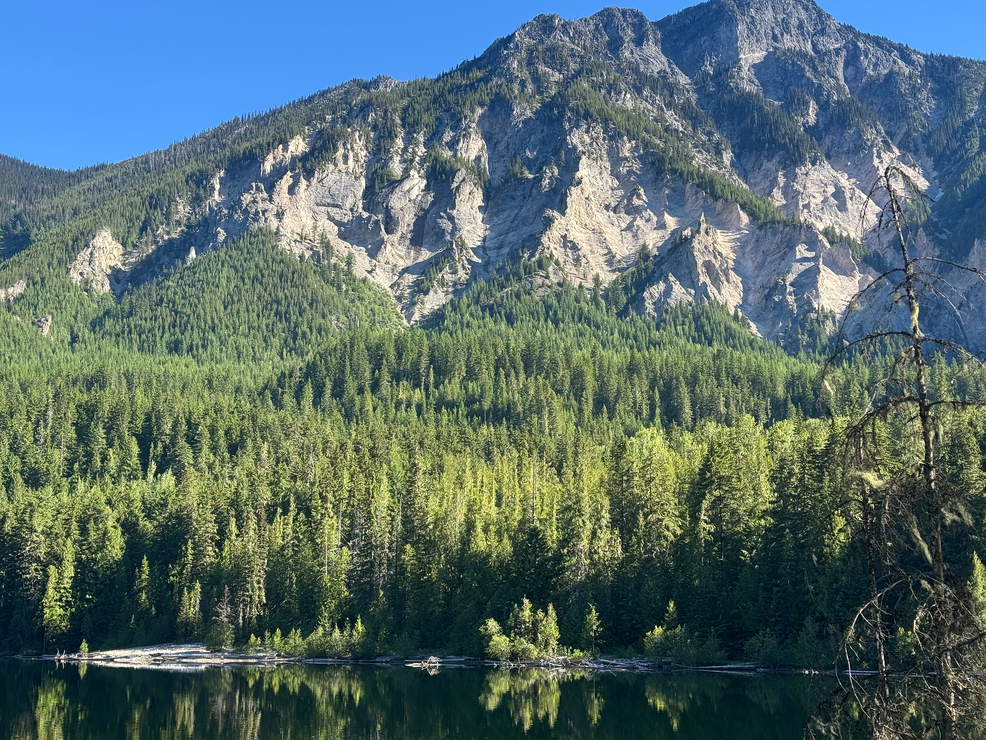 Morning on Wilson Lake