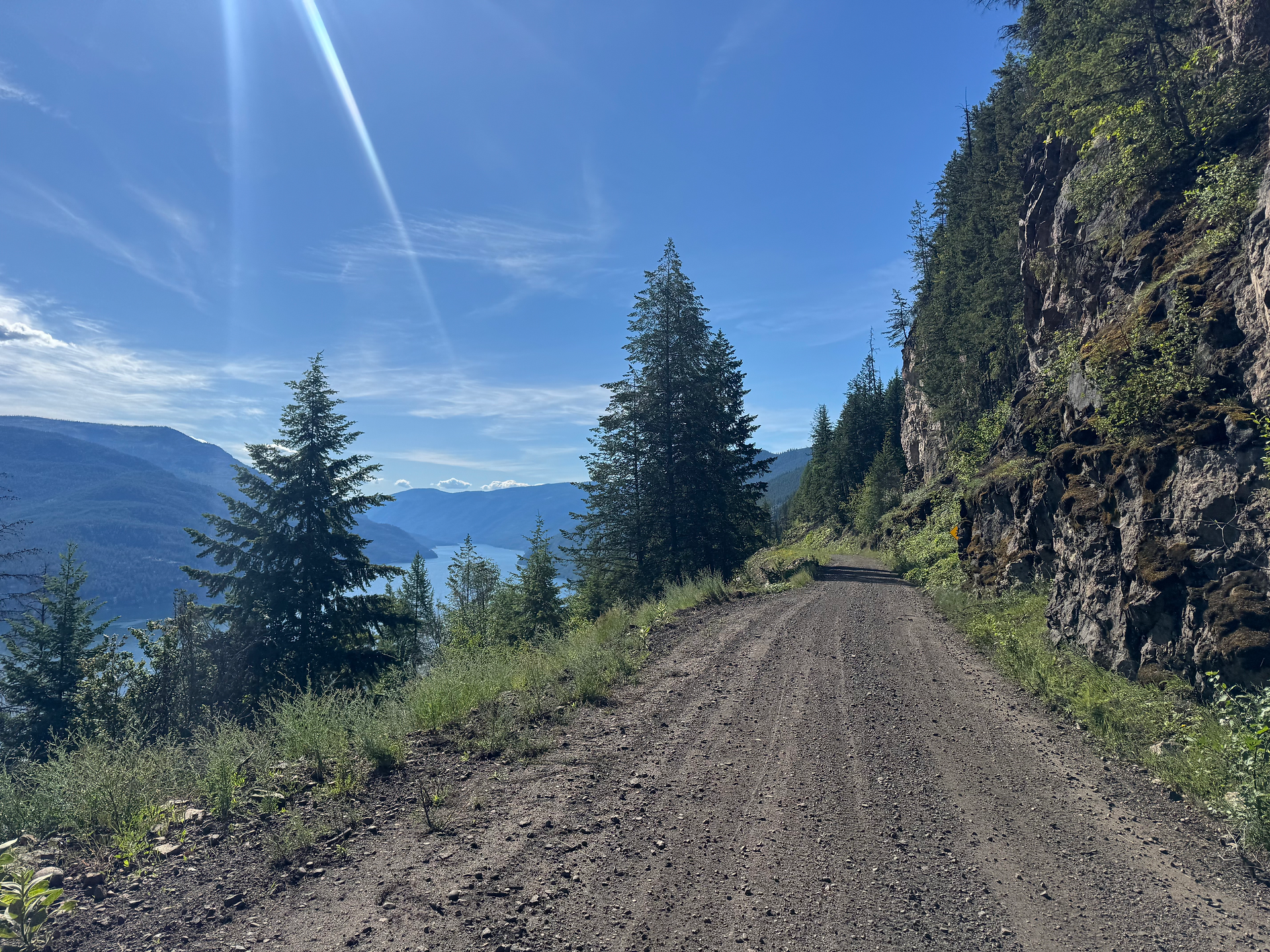 Descending into Castlegar - Lower Arrow Lake / Columbia River
