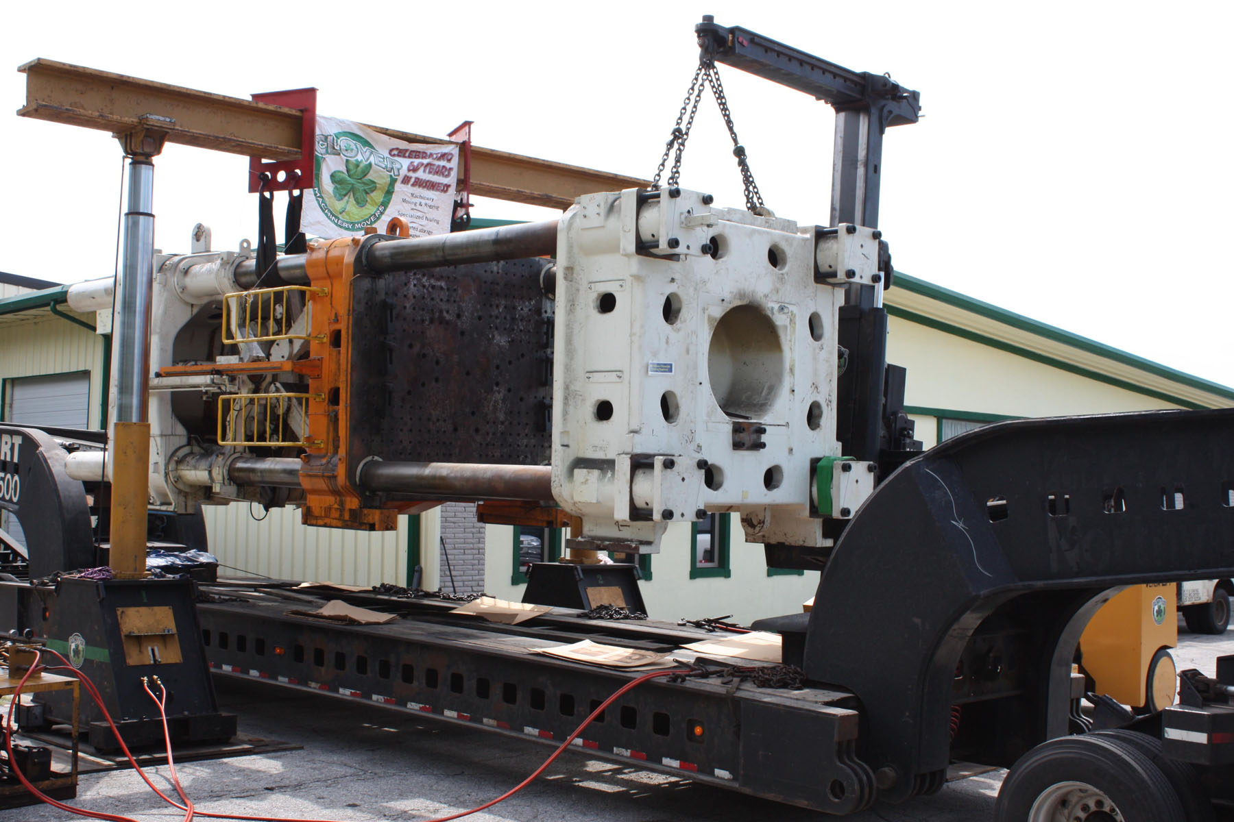 Specialized Transportation Machinery Moving