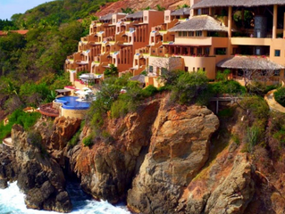 En los Acantilados de Ixtapa