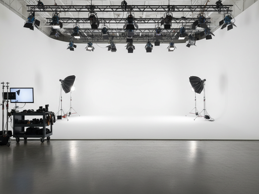 Discover the Best Cyc Wall Studios Near You for Premium Production - Cyc Wall Studio Booking