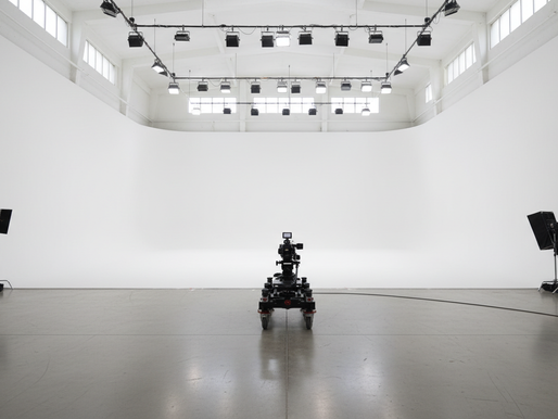 How to Book the Perfect Cyc Wall Studio Rental