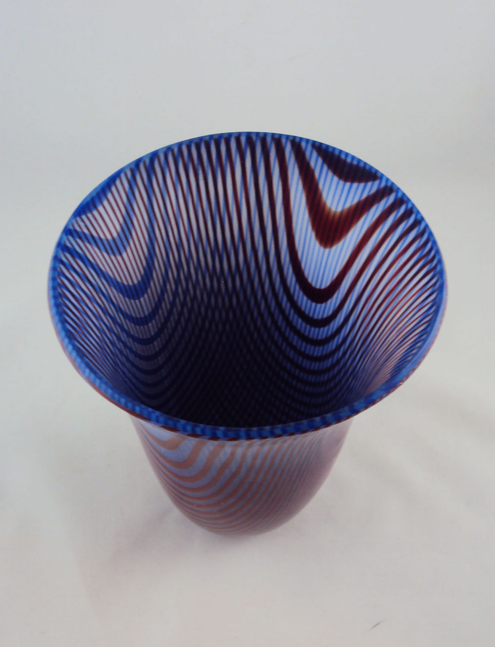 Thumbnail: Red and Blue Drop Vessel