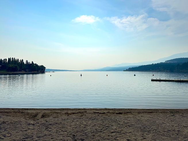 lake windermere from invermere beach.HEIC