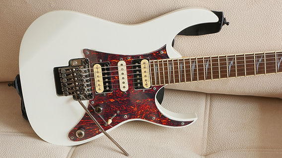 Seymour Duncan Custom 5 Review