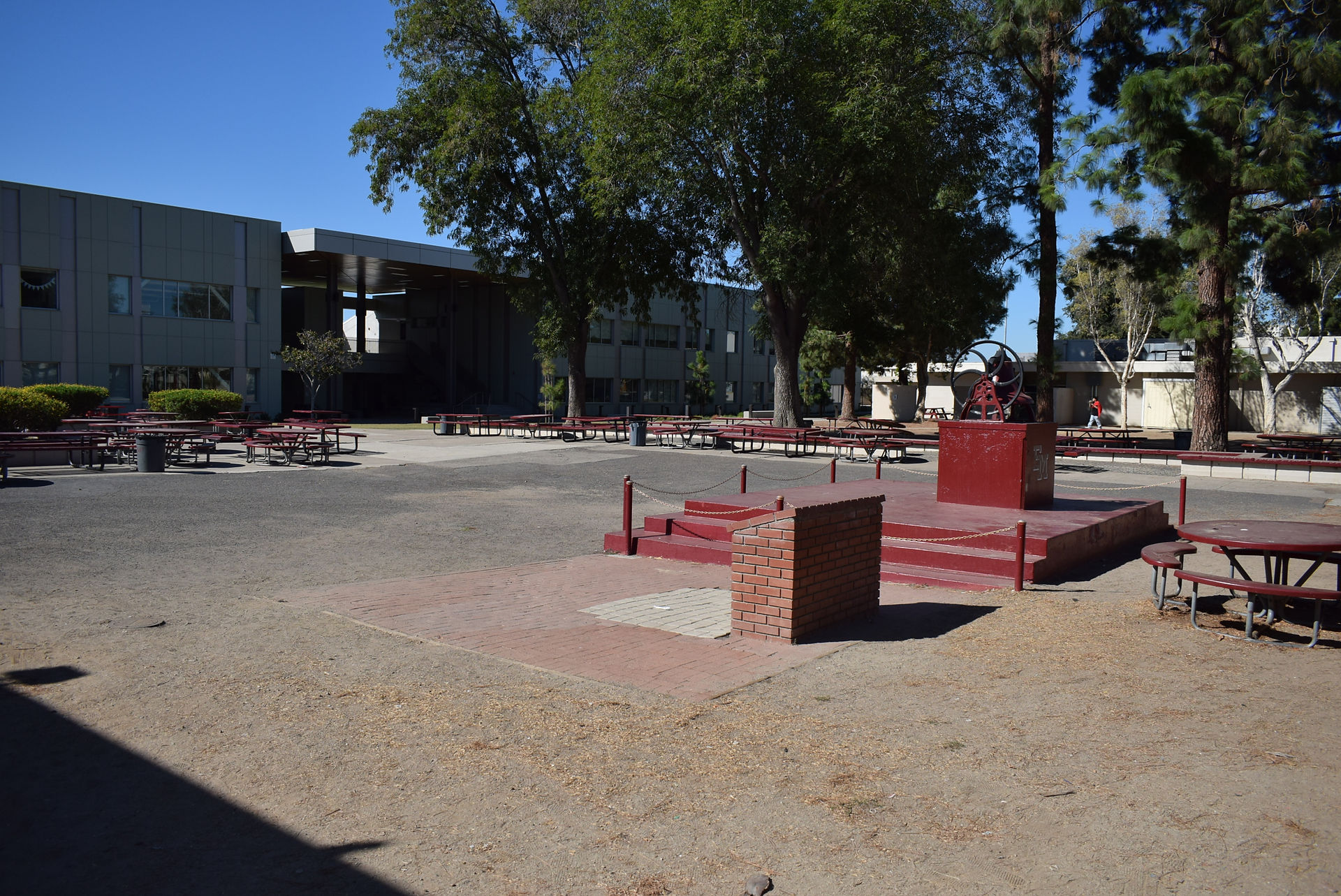 Quad