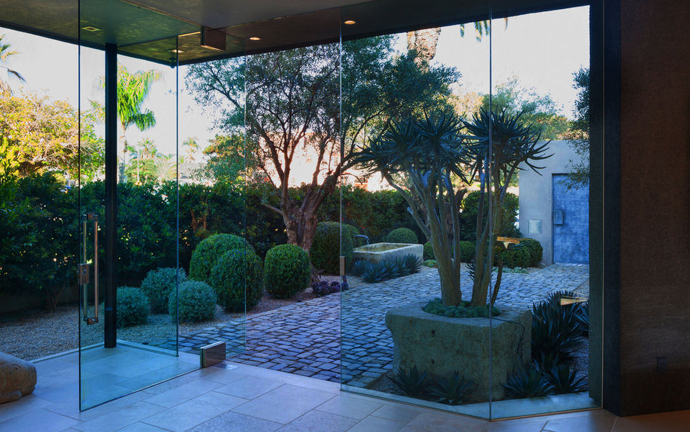 Ideas para decorar un jardín delantero