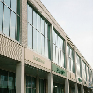 Commercial Building Facade Cleaning