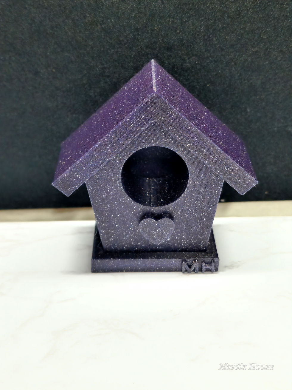 Thumbnail: Mantis House Hide