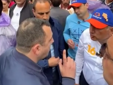 “Why Are You Alive?”: Pashinyan Explodes at Artsakh Armenian During Heated Election Campaign Clash in Yerevan