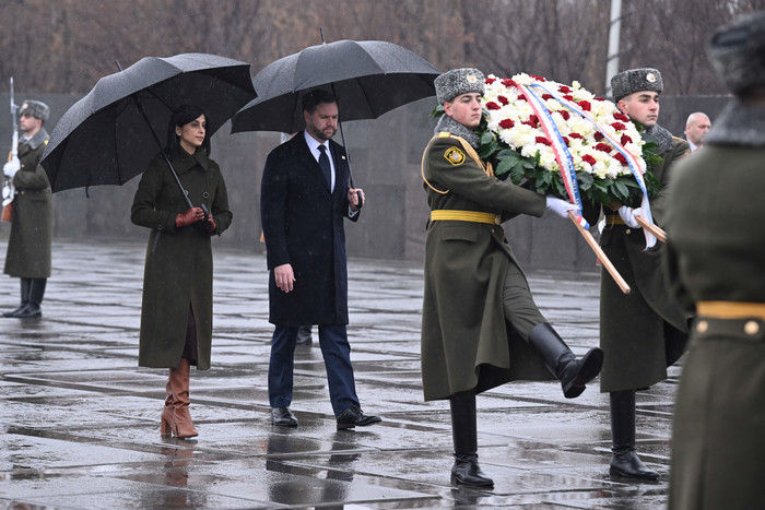 U.S. Vice President Deletes Armenian Genocide Reference After Tsitsernakaberd Visit