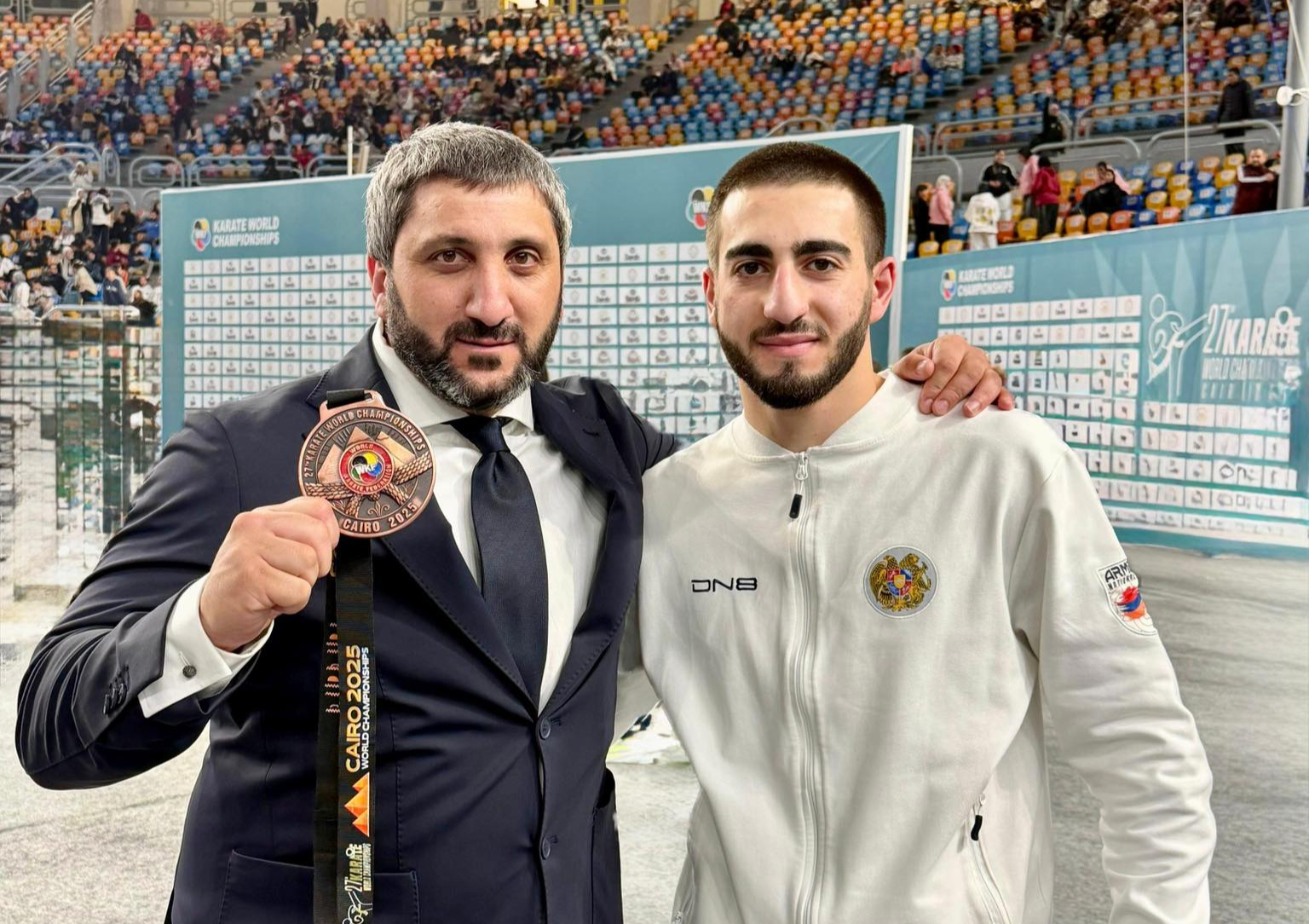 8f77e4_60aa0a3450284885a09396fc29c25195~