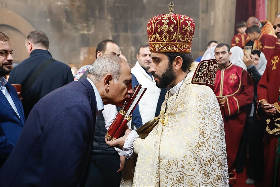 Pashinyan Joins Defrocked Priest in Unauthorized Liturgy, Escalating Government’s Clash with the Armenian Church