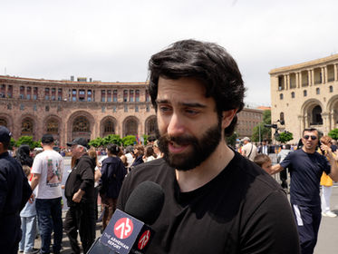 Armenian Citizens Asked if Military Parade Was Right Move While POWs Remain in Azerbaijan