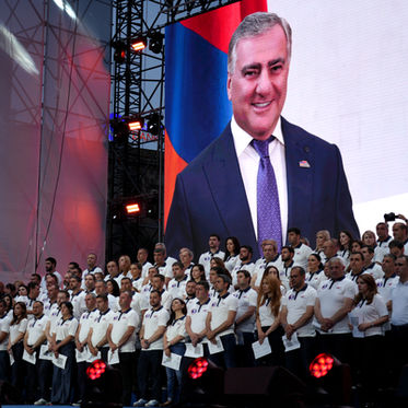 Strong Armenia Draws Massive Crowd to Republic Square as Narek Karapetyan Says June 7 Vote Will Decide Whether Armenia Keeps Its Last Armenian Land