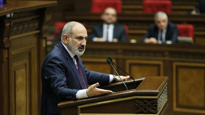 Pashinyan Suggests Giving Up Lawsuits Against Azerbaijan in International Courts; Faces Strong Backlash from Legal Experts