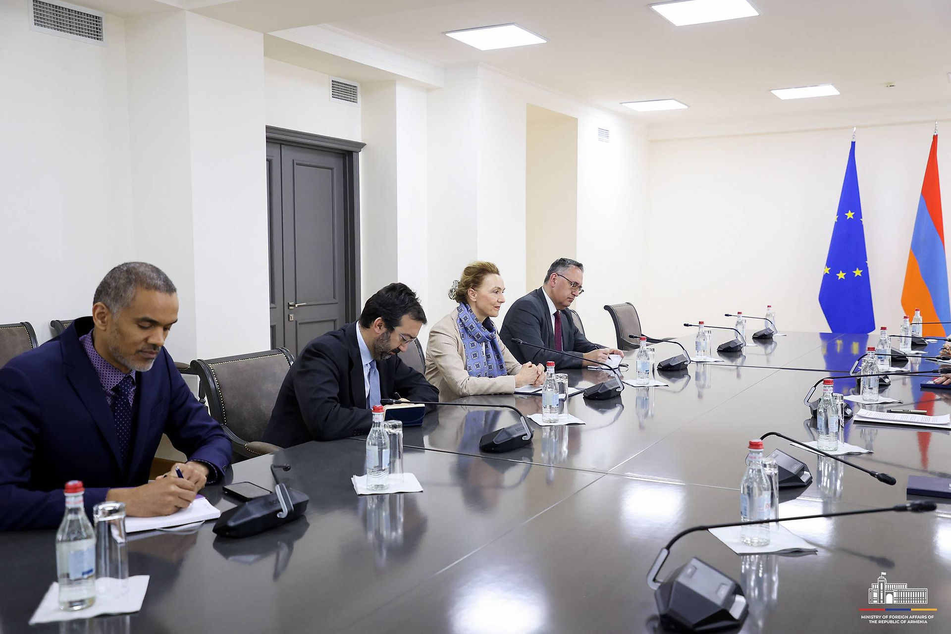 Council of Europe Chief Assures Continued Support for Armenia but Refrains from Commenting on Status of Armenian POWs Held in Baku