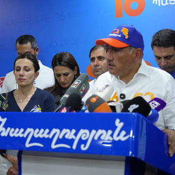 Pashinyan Claims Victory With Less Than One-Third of Ballots Counted