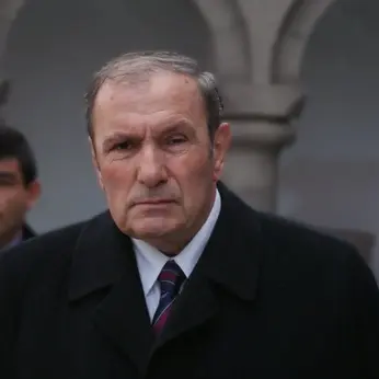 First President Ter-Petrosyan Again Condemns Pashinyan’s Attacks on Armenian Church, Urges Nation to Defend Faith and Identity
