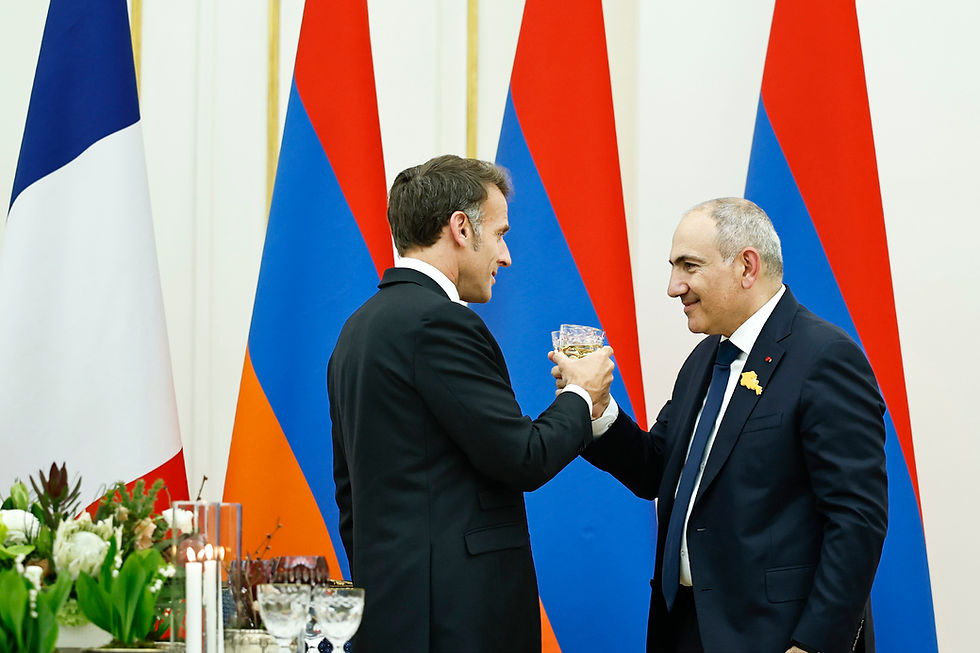 Macron Sings Aznavour’s “La Bohème” in Yerevan as Pashinyan Plays Drums at State Dinner
