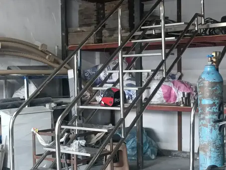 deniz merdiveni,deniz merdiveni modelleri,denize iniş merdiveni,krom deniz merdiveni,paslanmaz deniz merdiveni,deniz merdivenleri,deniz merdiven modeli