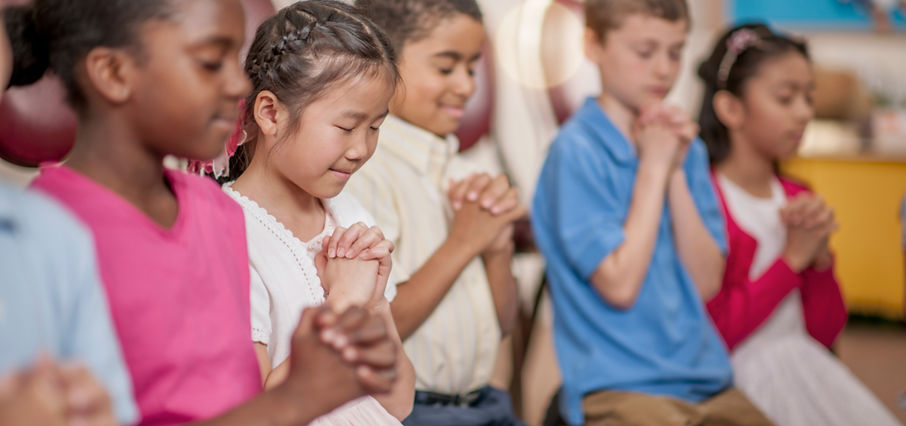 Kids%20in%20Church_edited.jpg