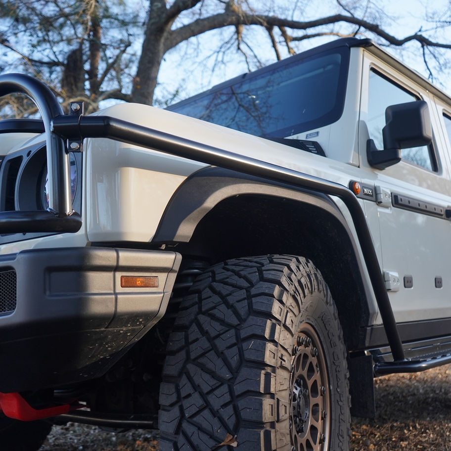 Signature Autosport Fender Bars for Ineos Grenadier